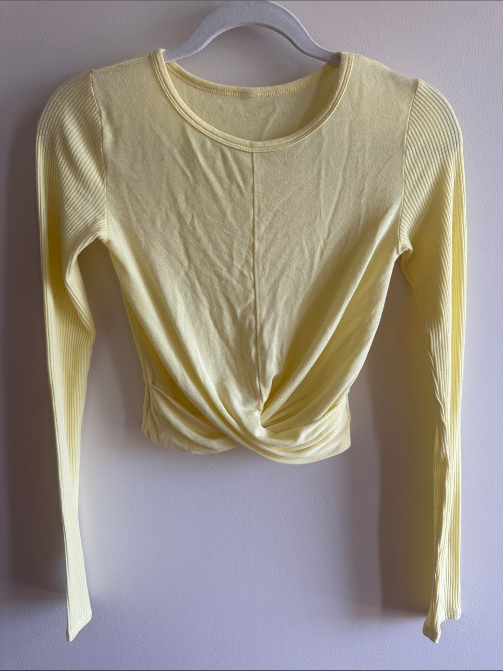 ALO Yoga Women’s Twist-Front Long Sleeve Tee - Butter Yellow